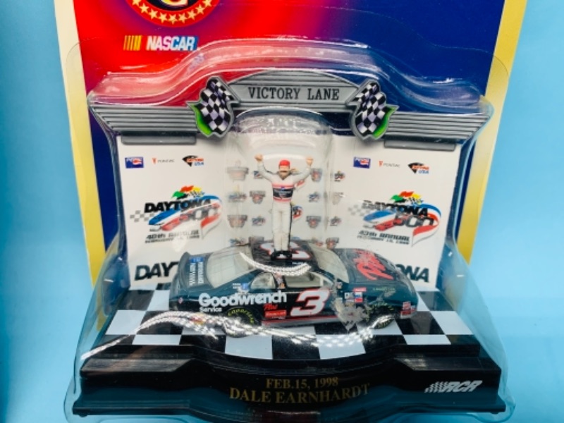 Photo 2 of 277821…6 piece Dale Earnhardt collectibles in packages