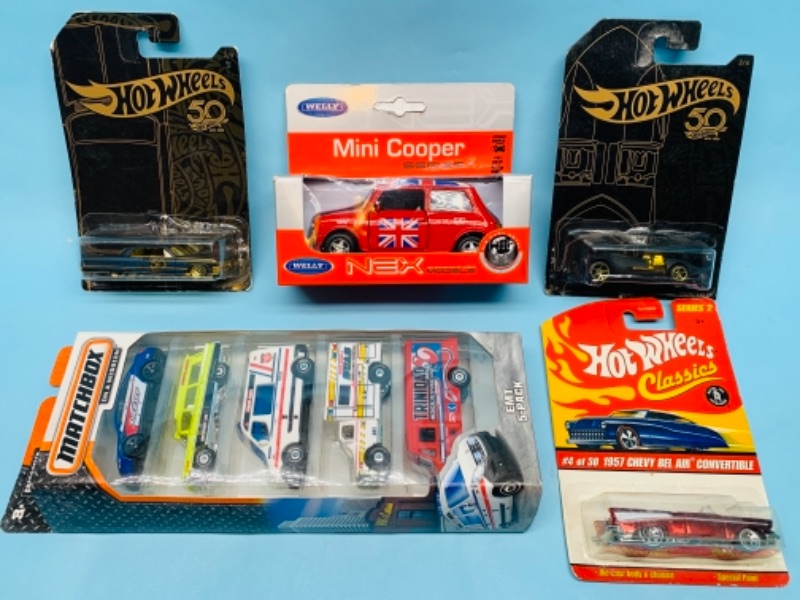 Photo 1 of 277834…collectible die cast cars in original packages 