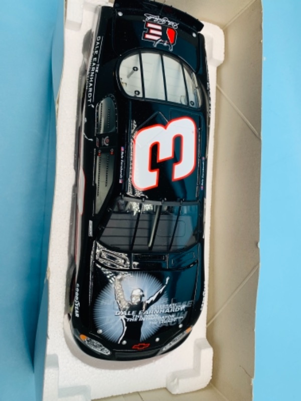 Photo 4 of 277837…action Dale Earnhardt foundation 1/24 scale die cast car limited edition  in original box