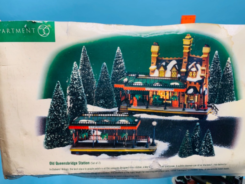 Photo 2 of 277839…dept 56 Dickens Village series Old Queensbridge station lighted porcelain with original box 