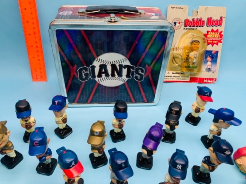 Photo 2 of 277845…baseball bobble heads and lunch box 