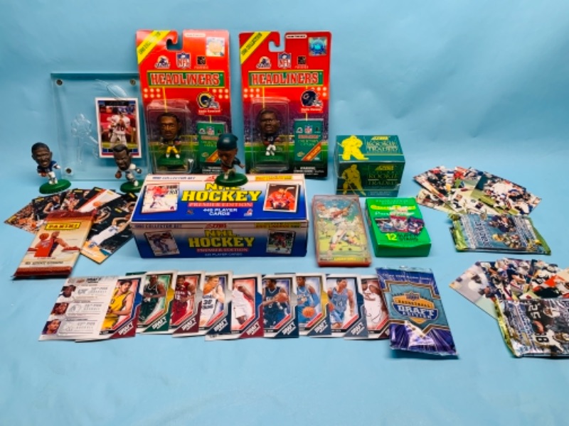 Photo 1 of 277886…sports collectible cards, games, and figures 