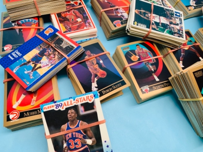 Photo 3 of 277906…mixed basketball trading cards 