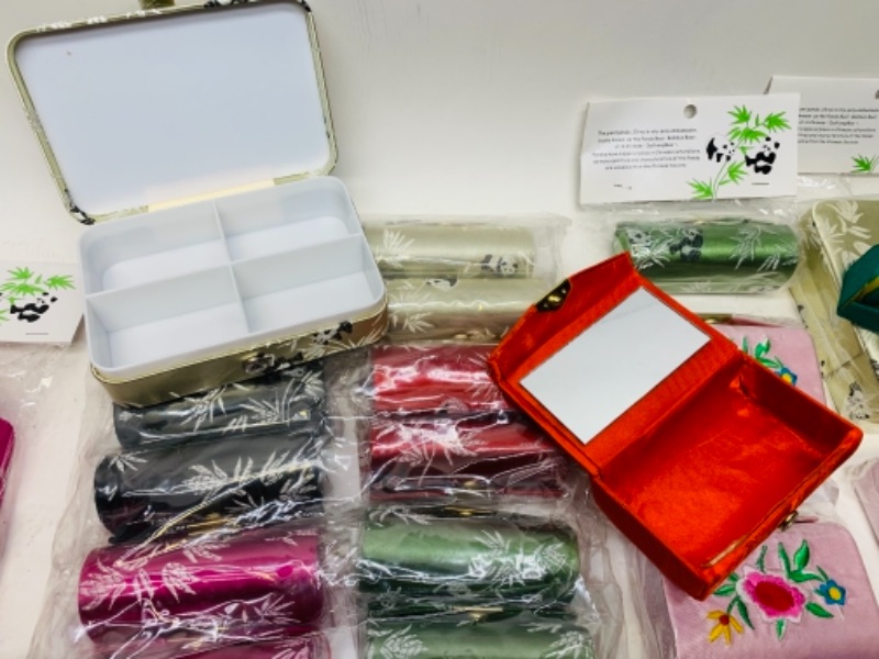 Photo 4 of 277917…60+ pieces small jewelry, pill boxes, lipstick holders, and trinket cases in packages 