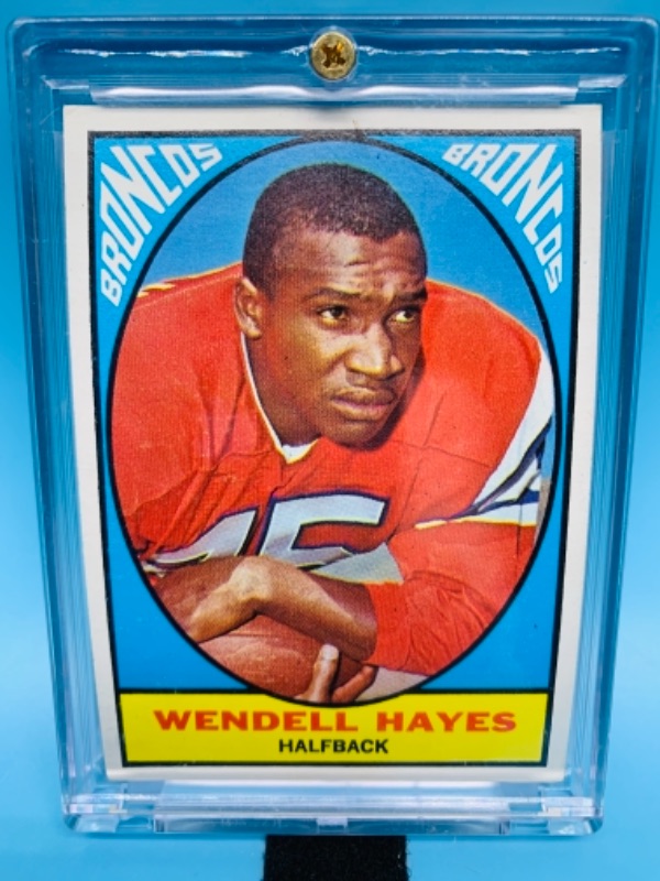 Photo 1 of 277930…1967 pro football quiz card Wendell Hayes card 36 in hard plastic case 