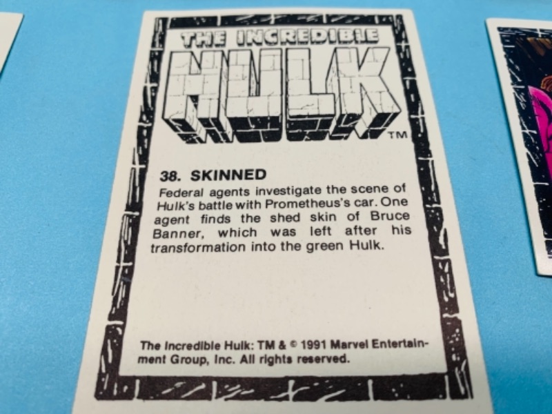 Photo 2 of 277933…2 sealed marvel recharge booster packs, 1991 hulk cards, x-men packs , and halo x-o manowar card