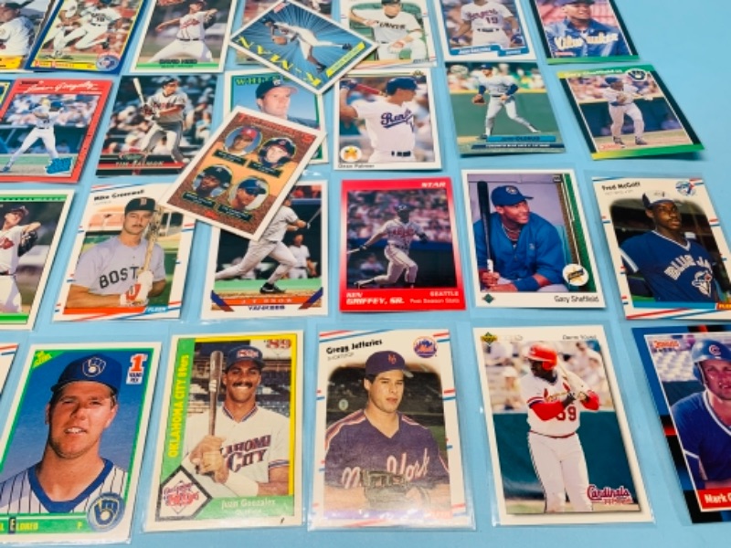 Photo 3 of 277957…75 mixed baseball trading cards in plastic sleeves 