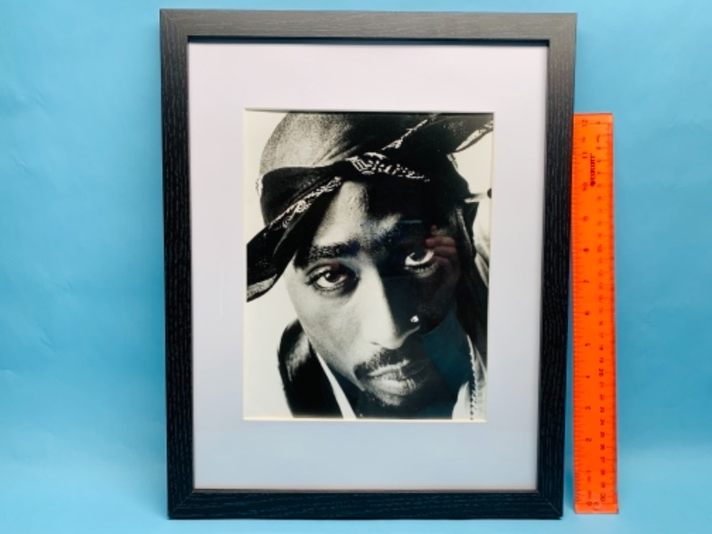 Photo 1 of 278013…14 x 12 framed Tupac picture 