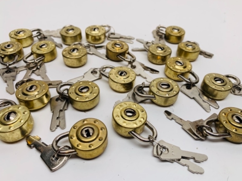 Photo 3 of 278028…20 mini locks for luggage, dairy, or briefcase with keys 