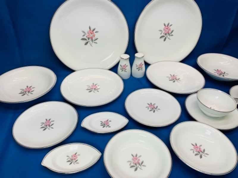 Photo 2 of 278042…noritake Rosales 5790 Japan dinnerware set - service for two 