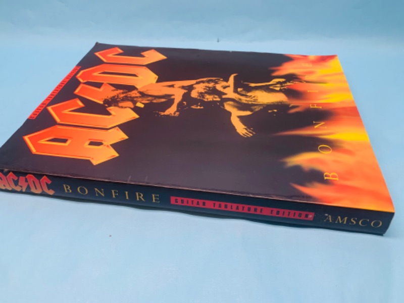 Photo 2 of 278131…AC/DC guitar tablature edition bonfire music sheet book