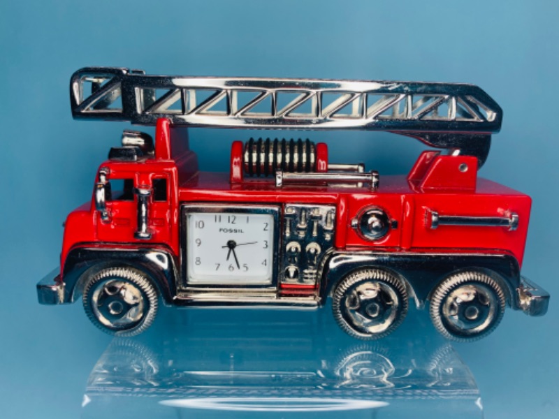 Photo 1 of 278189…fossil mini 4” die cast fire truck clock 