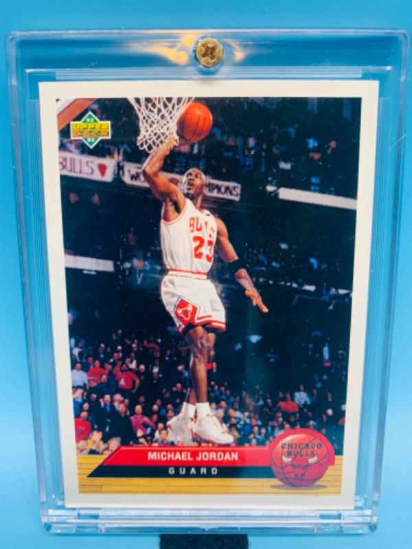 Photo 1 of 278194… upper deck Michael Jordan card P5 in hard plastic case