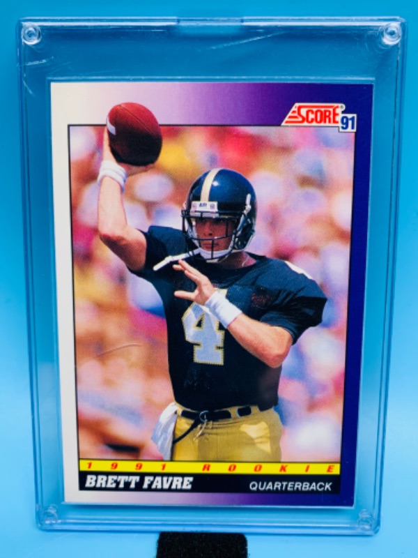 Photo 1 of 278336…score 1991 Brett Favre rookie card 611 in hard plastic case 