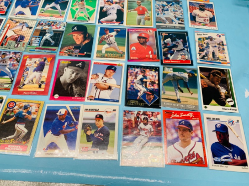 Photo 7 of 278353…72 baseball trading cards in plastic sleeves 