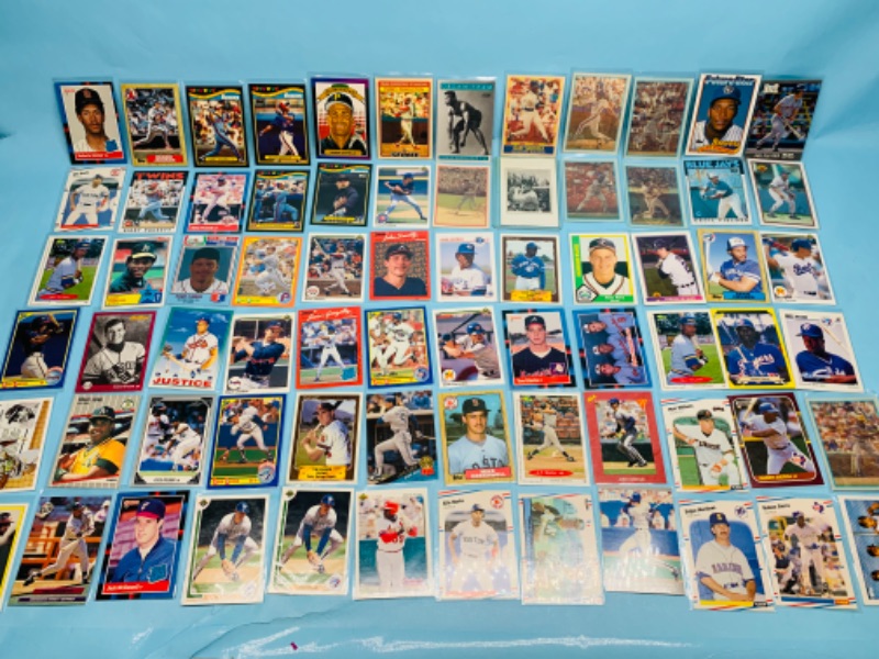 Photo 1 of 278354…72 baseball trading cards in plastic sleeves 