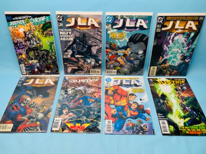 Photo 1 of 278437…8 JLA comics in plastic sleeves 