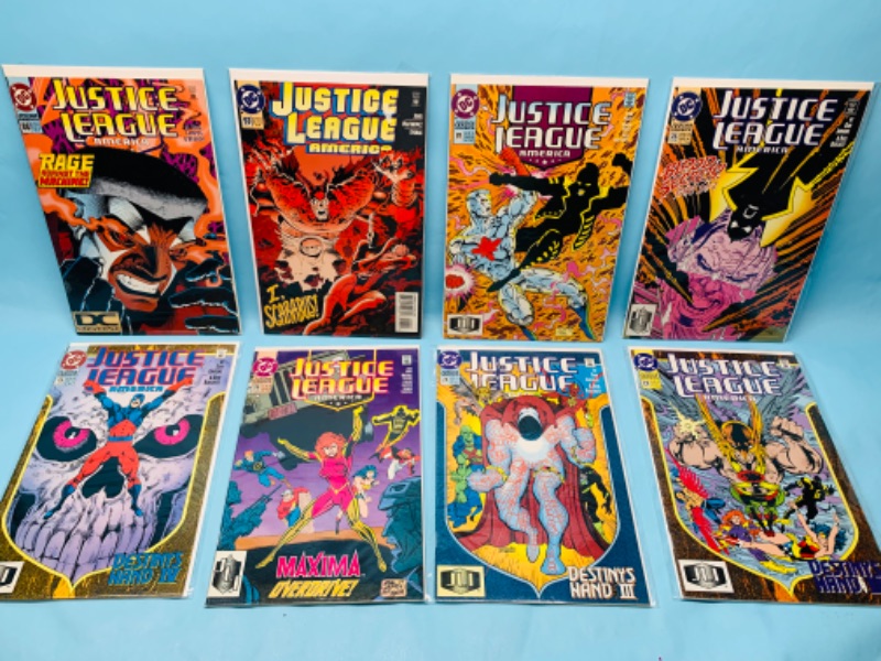 Photo 1 of 278585…8 justice league of America comics in plastic sleeves