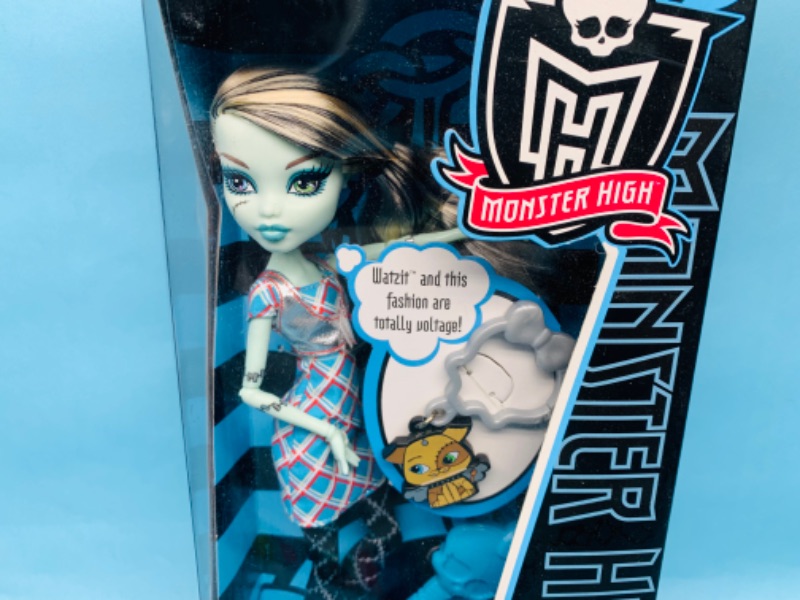 Photo 1 of 278600… Monster high Frankie STEIN doll in original box