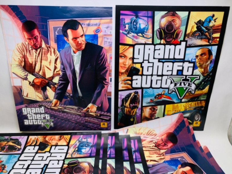 Photo 1 of 278617…25 grand theft auto double sided posters 