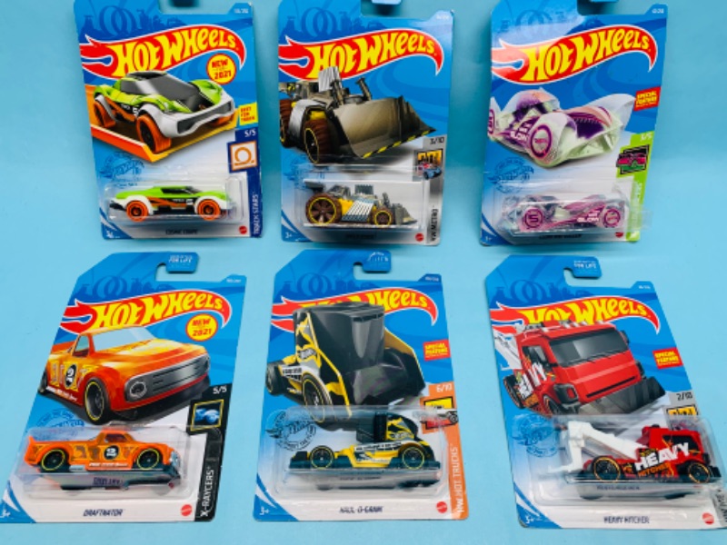 Photo 1 of 278656…6 hot wheels die cast specialty cars in original packages 