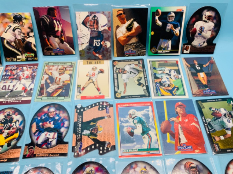 Photo 10 of 278723…28 nfl quarterback trading cards in plastic sleeves 