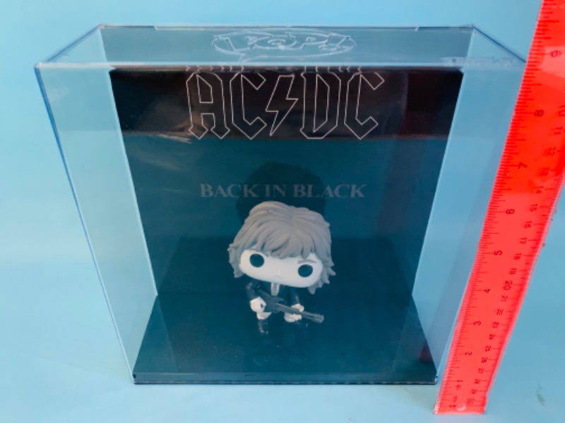 Photo 1 of 278750…Funko pop AC/DC back in black vinyl figure in 8 1/2” x 9” hard case 