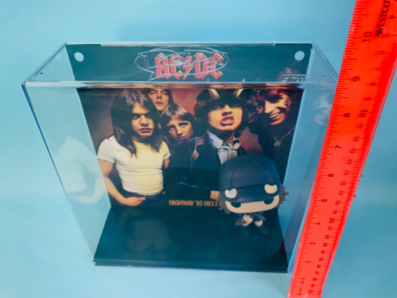 Photo 3 of 278751…Funko pop AC/DC highway to hell vinyl figure in 8 1/2” x 9” hard case 