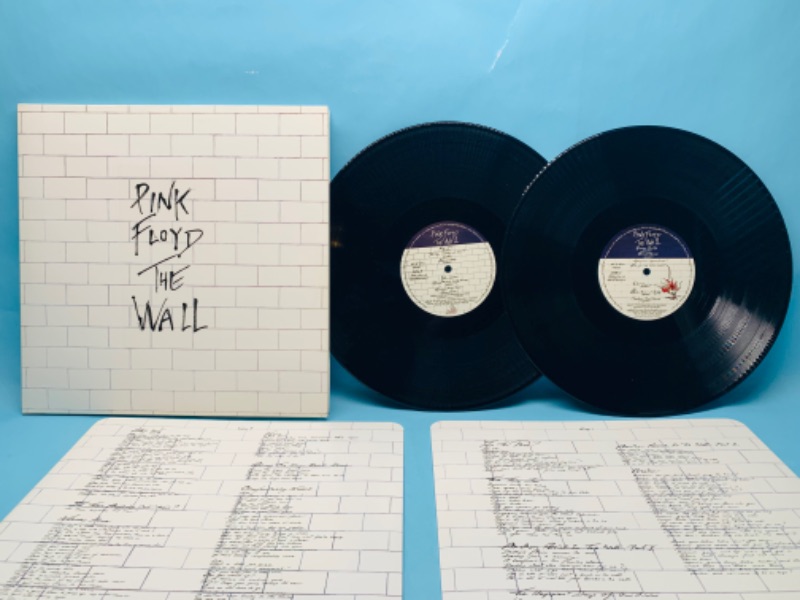 Photo 1 of 278763…great condition vinyl Pink Floyd The Wall remastered 2 record set  in plastic sleeve - cover and records in great condition 