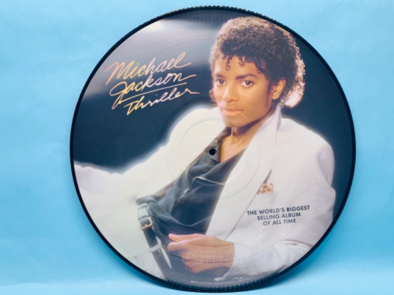 Photo 1 of 278765…great condition vinyl Michael Jackson Thriller picture disc record in plastic sleeve 2008