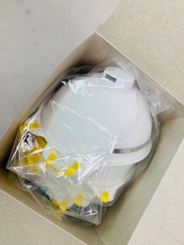 Photo 3 of 278879…15 pack HDX N95 vented respirator masks new in box 