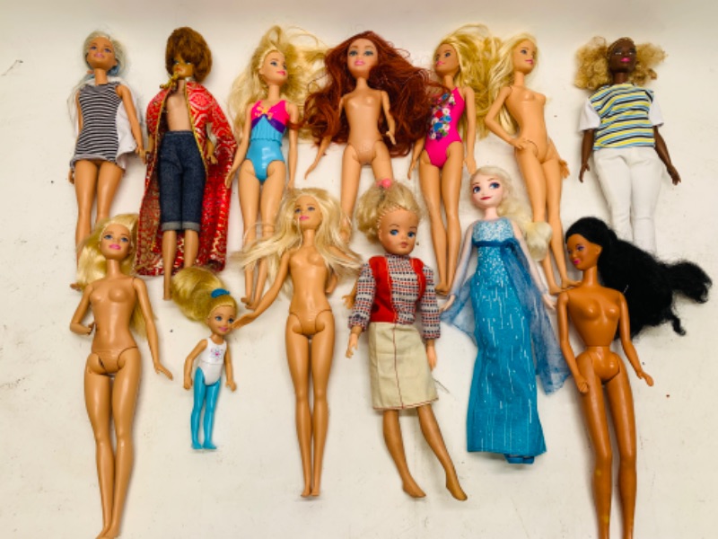 Photo 1 of 278885…12 vintage Barbie dolls- just needs a cleaning 