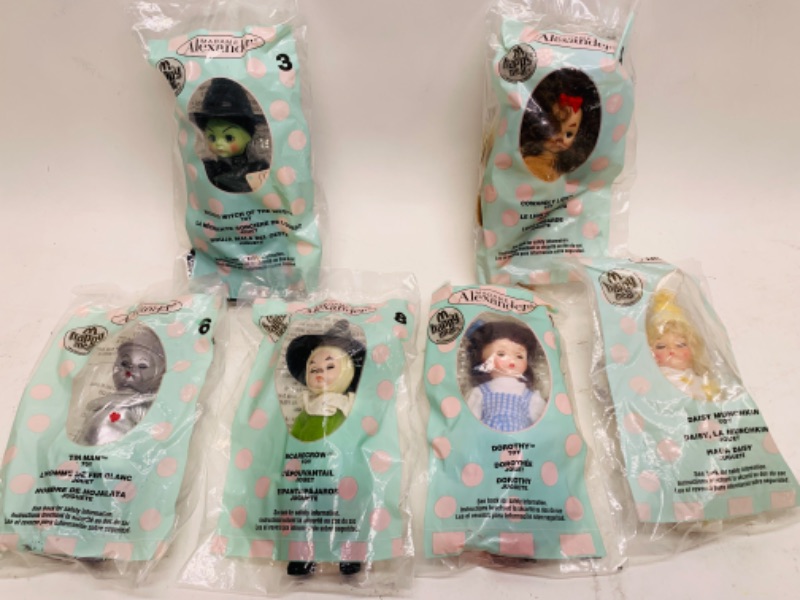 Photo 1 of 278899…vintage sealed McDonald’s wizard of oz happy meal madame Alexander dolls 