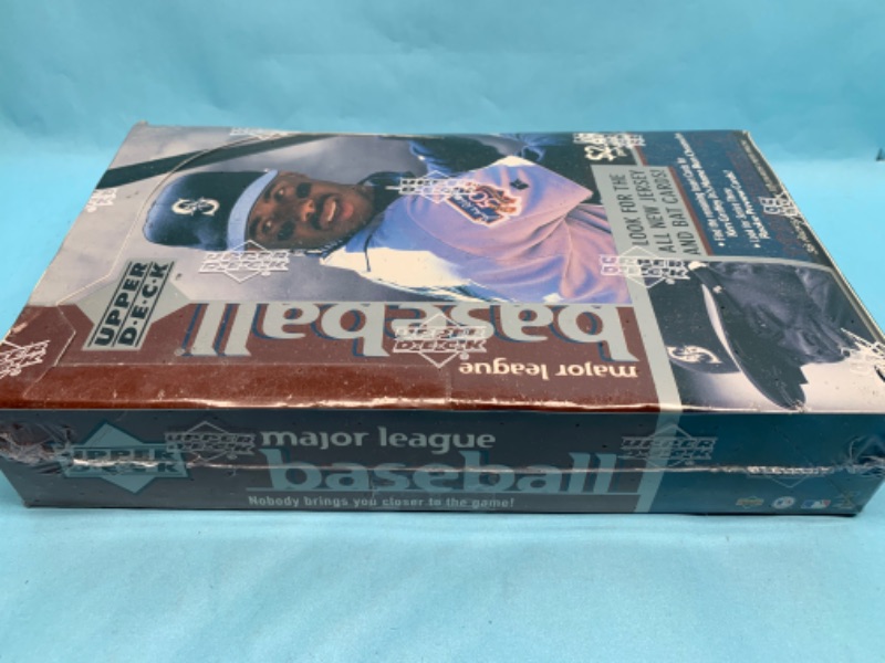 Photo 3 of 278926…sealed 1998 upper deck baseball 36 pack box 