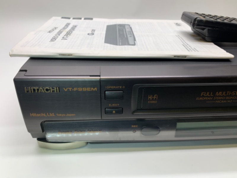 Photo 2 of 278945…vintage hitachi VCR with remote in original box 