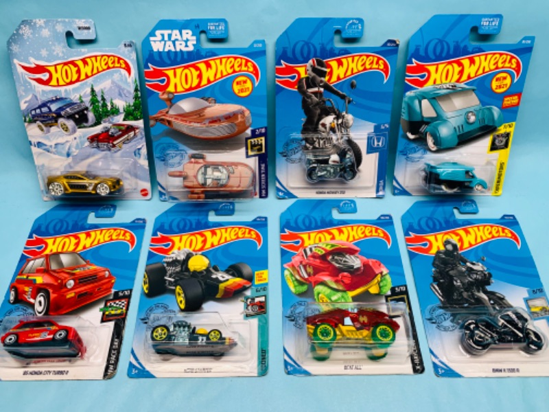 Photo 1 of 279036…8 hot wheels die cast cars in original packages 