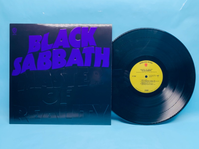 Photo 3 of 279042…great condition Black Sabbath vinyl record in plastic sleeve 1971 cover and record in great condition for age 