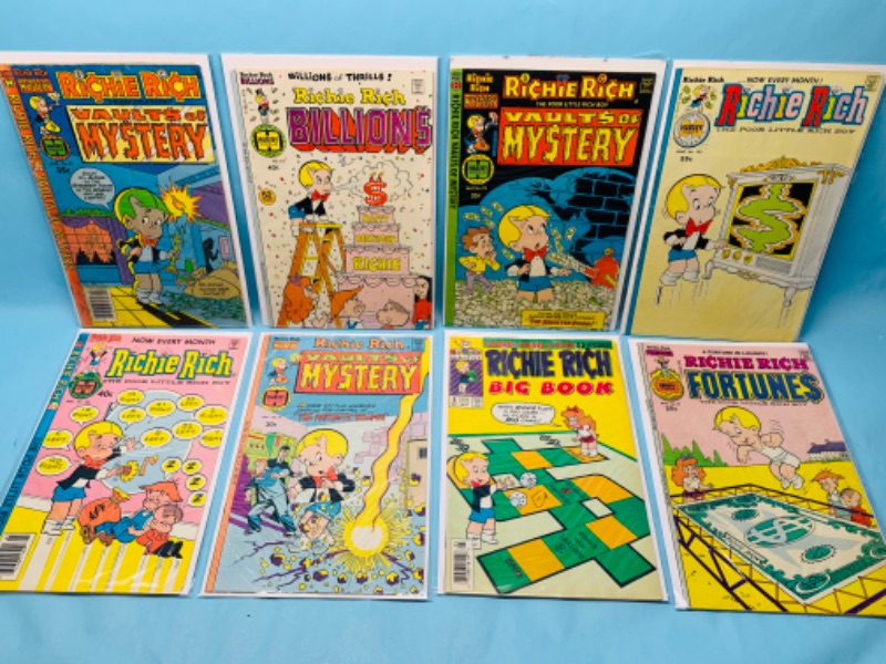 Photo 1 of 279054…8 vintage Richie Rich comics in plastic sleeves