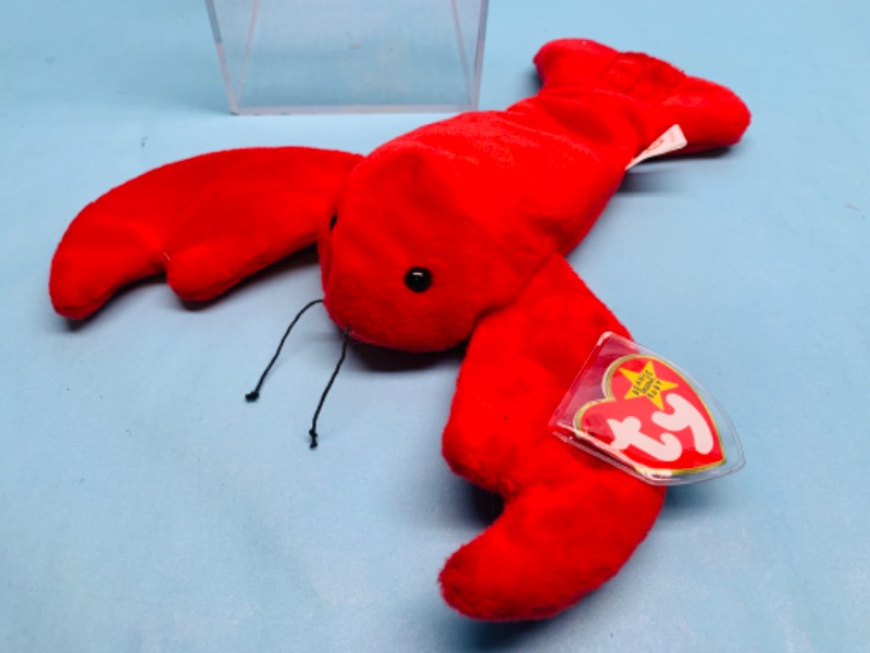 Photo 1 of 279072…ty Pinchers the lobster beanie baby with display case 