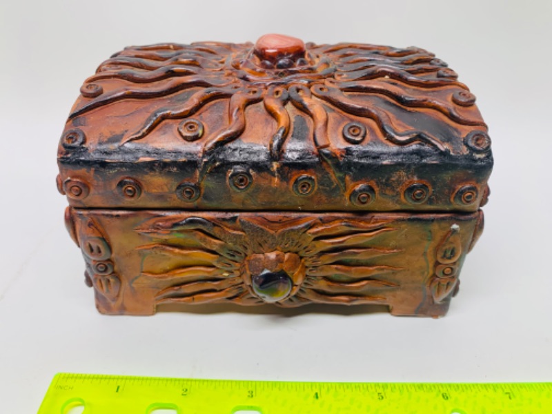 Photo 1 of 279103…7 inch decorative wood box made in Gautama 