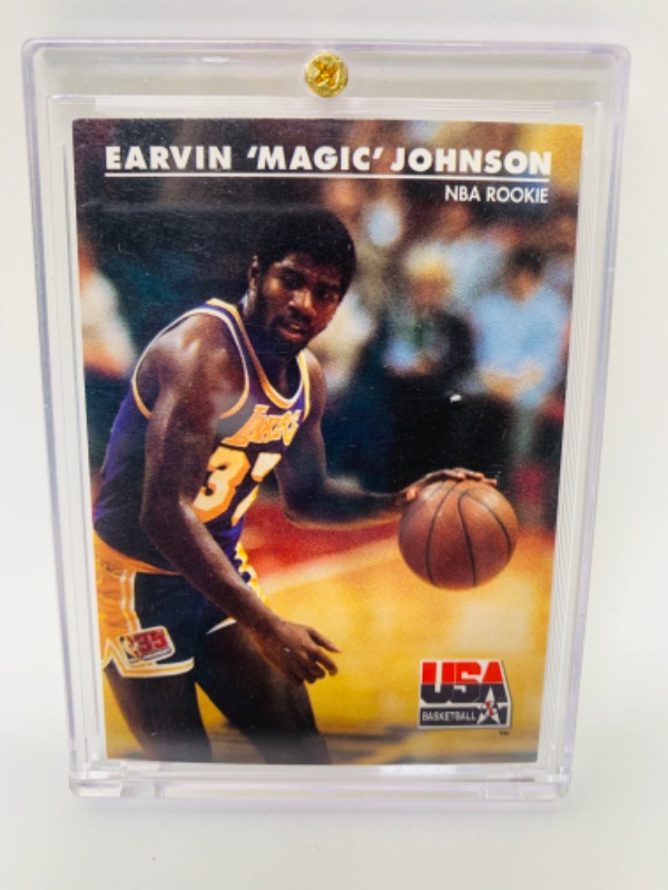 Photo 1 of 279105… skybox 1992 earvin magic Johnson rookie card 29 in hard plastic case 