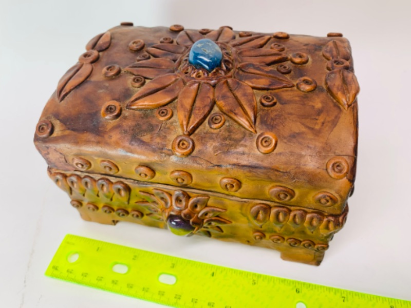 Photo 4 of 279106…7” decorative wood box made in Gautama 