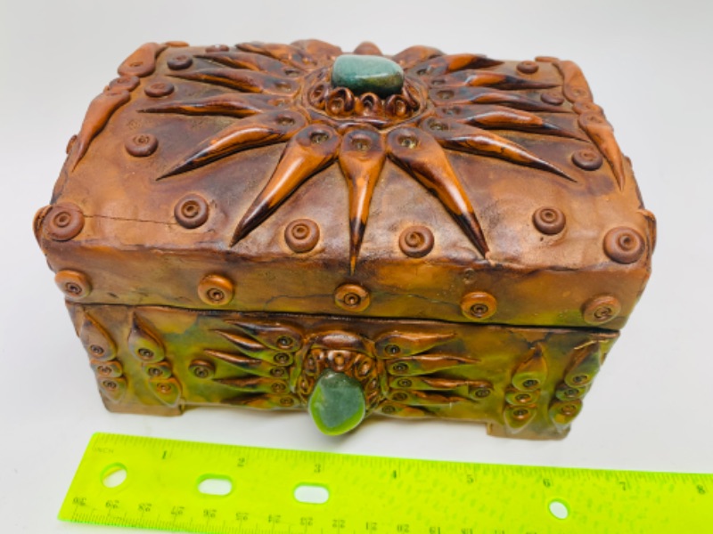 Photo 1 of 279108…7” decorative wood box made in Gautama 