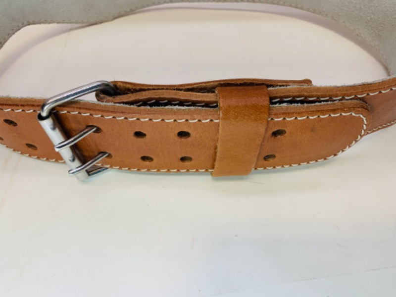 Photo 3 of 279153…100% leather Grizzly workout belt size large 