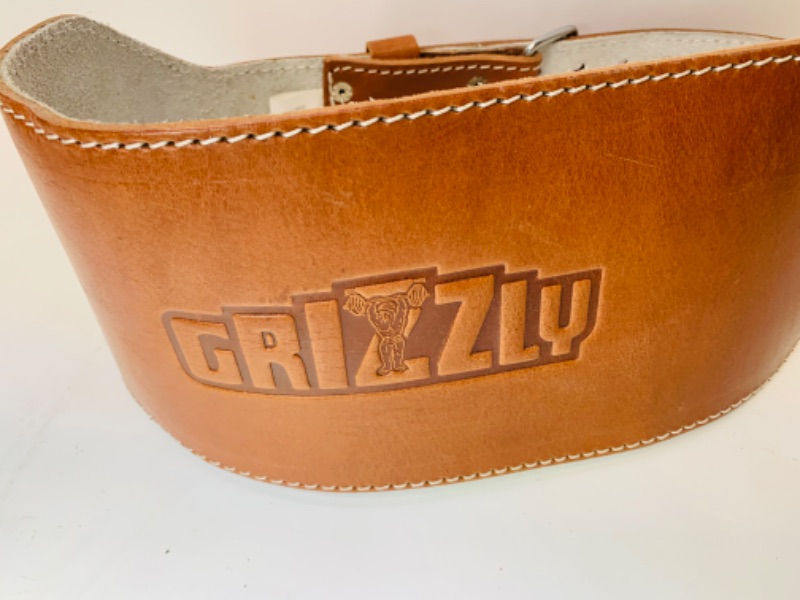 Photo 4 of 279153…100% leather Grizzly workout belt size large 