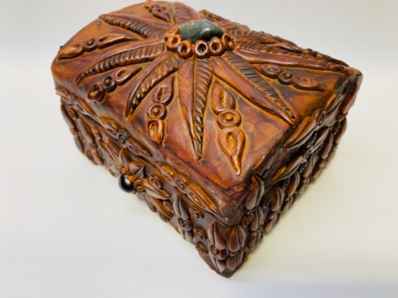 Photo 2 of 279154…7” decorative wood box made in Gautama 