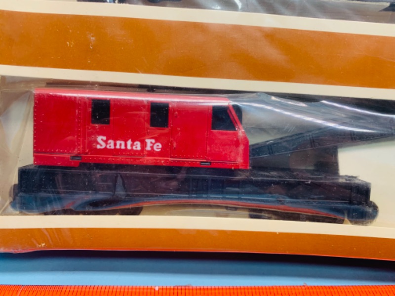 Photo 6 of 279198…sealed vintage Tyco 3-way action operating crane  car with boom tender in box