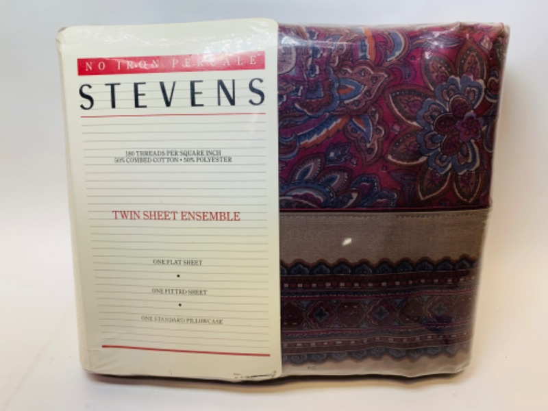 Photo 1 of 279280… vintage Stevens twin sheet ensemble includes 1 flat, 1 fitted, and 1 standard pillowcase  in original package 