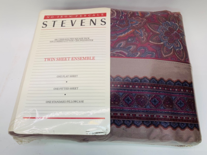 Photo 3 of 279280… vintage Stevens twin sheet ensemble includes 1 flat, 1 fitted, and 1 standard pillowcase  in original package 