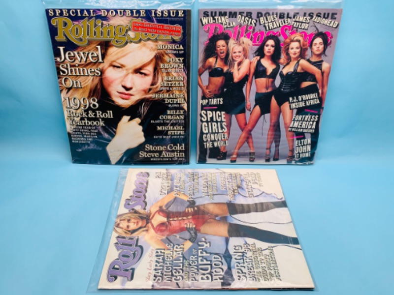 Photo 1 of 279332…3 rolling stone magazines from the 1990’s in plastic sleeves 